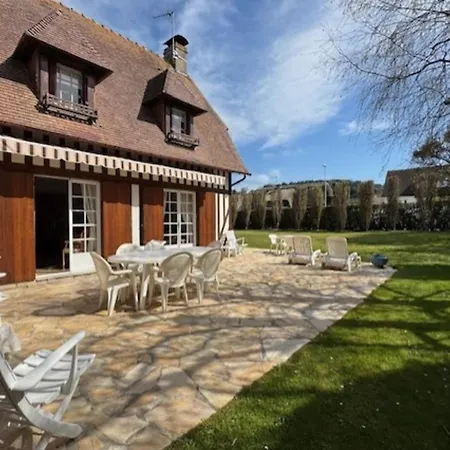Large House With A Garden Tourgeville